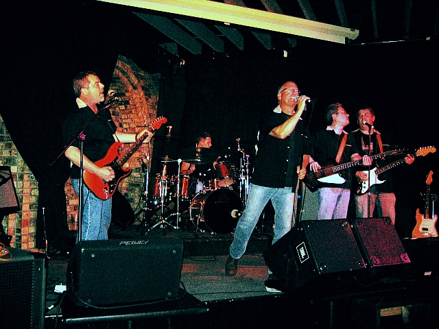 Kingdogs playing at Rocksport in West Seattle
